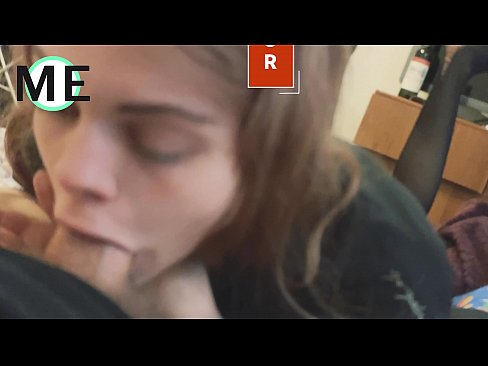 ❤️ Кур за грло, искинати гаќички и искинати штикли убаво да се запознаат Ебате видео на порно mk.verhentai.ru ❌️❤