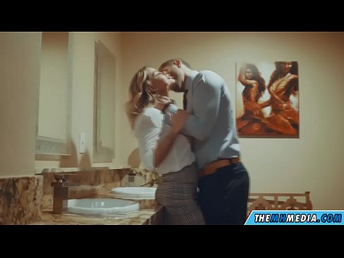 ❤️ Кога бујна русокоса ќе ве заведе во јавен тоалет Ебате видео на порно mk.verhentai.ru ❌️❤